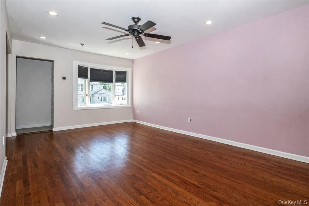 7 Ronalds Ave - Photo 4 of 16