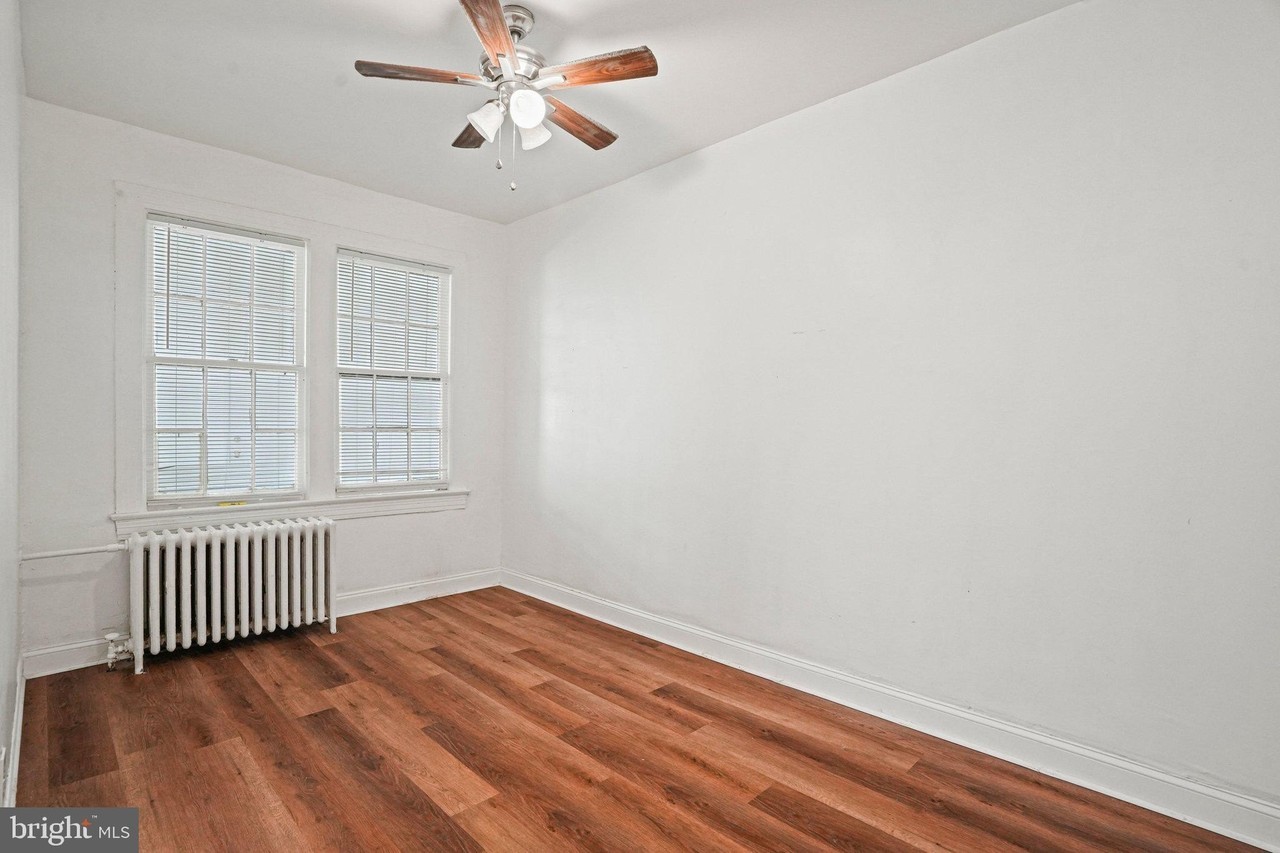1111 Queen St Ne #2 - Photo 5 of 12