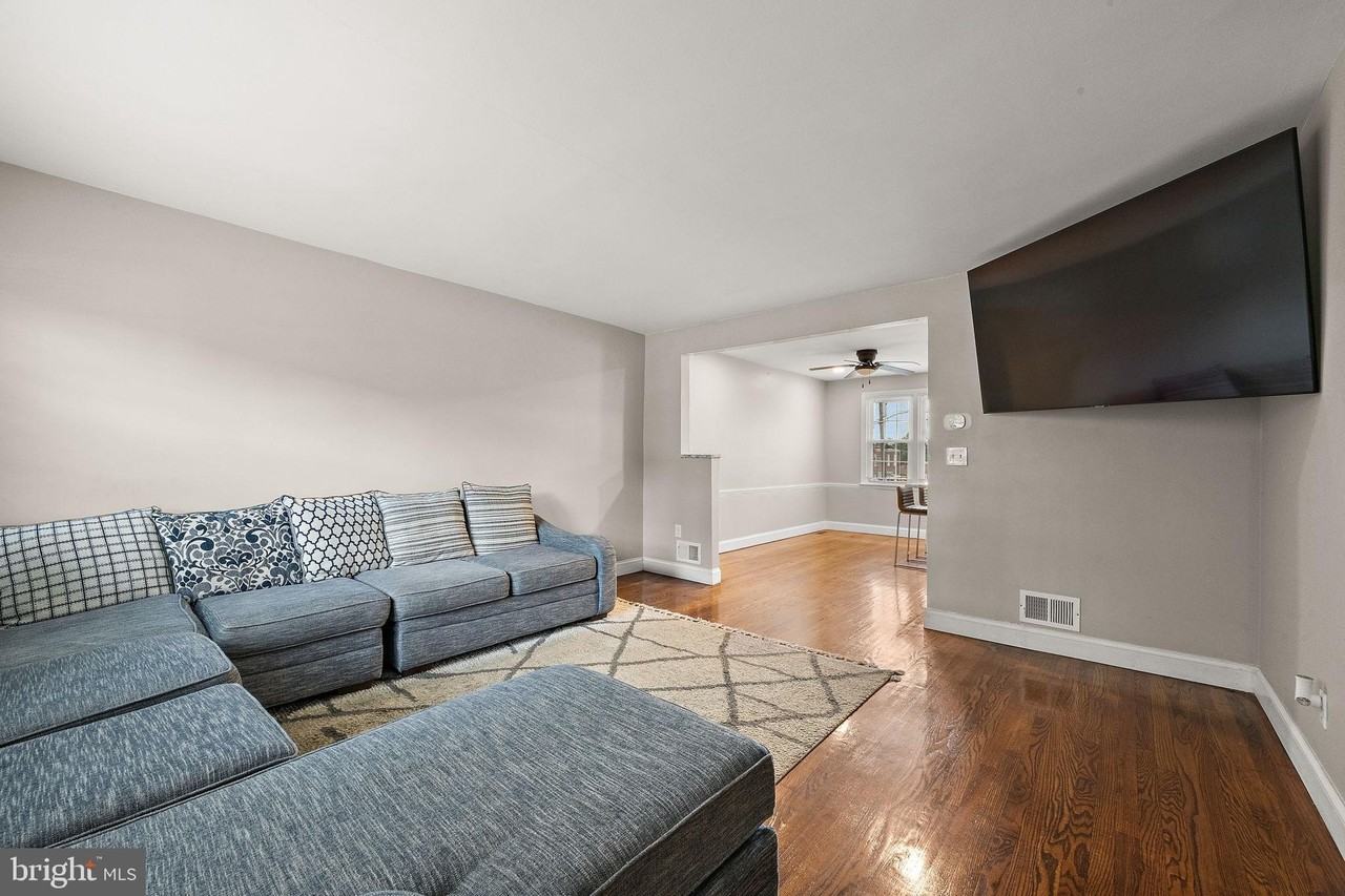 1803 Saint Elizabeth St - Photo 4 of 19