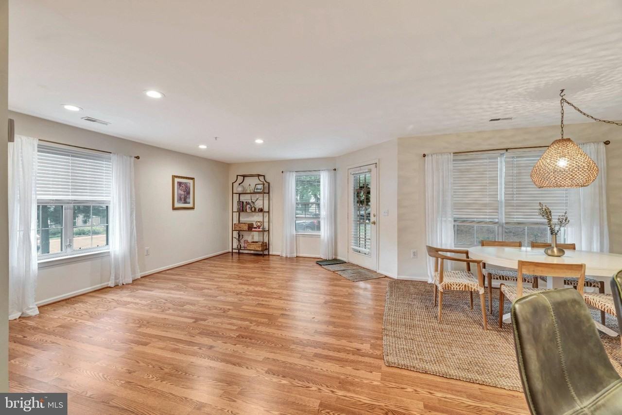 1731 Braken Ave - Photo 5 of 13