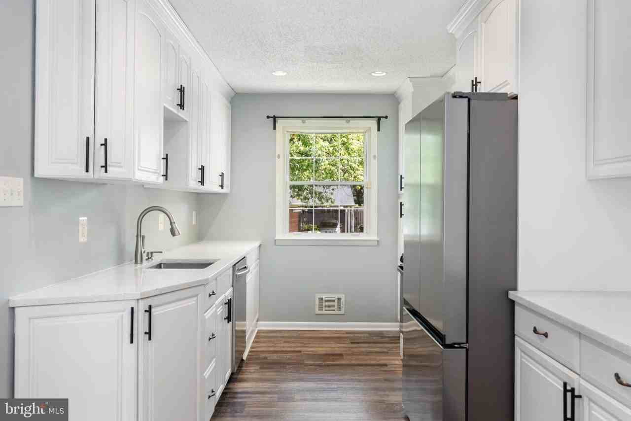 1107 Colony Ridge Rd - Photo 3 of 16