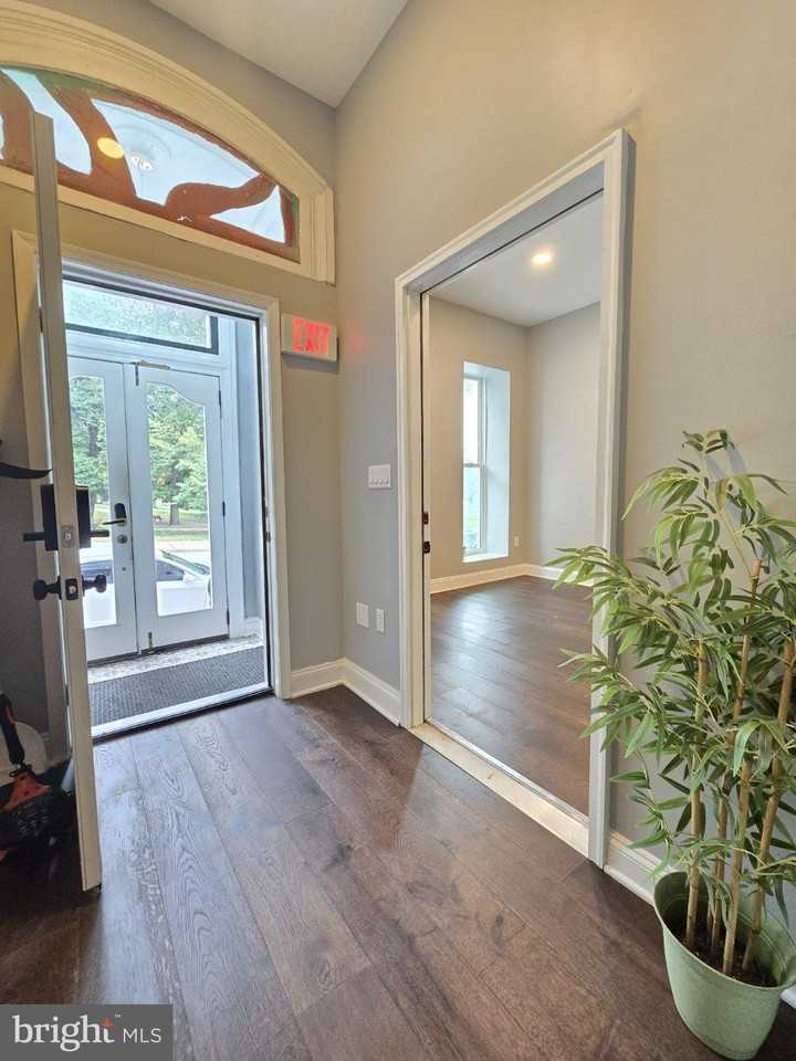1509 Edmondson Ave #1 - Photo 3 of 16