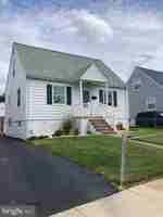 featured image of 1607 Leslie Rd