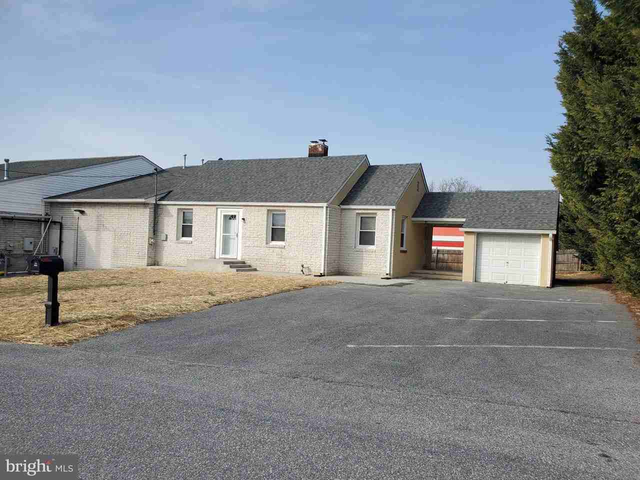 8 Virginia Ave - Photo 3 of 19