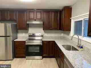 8 Virginia Ave - Photo 6 of 19
