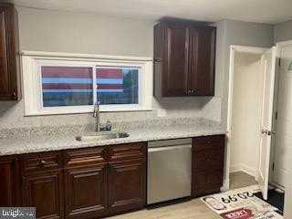 8 Virginia Ave - Photo 7 of 19