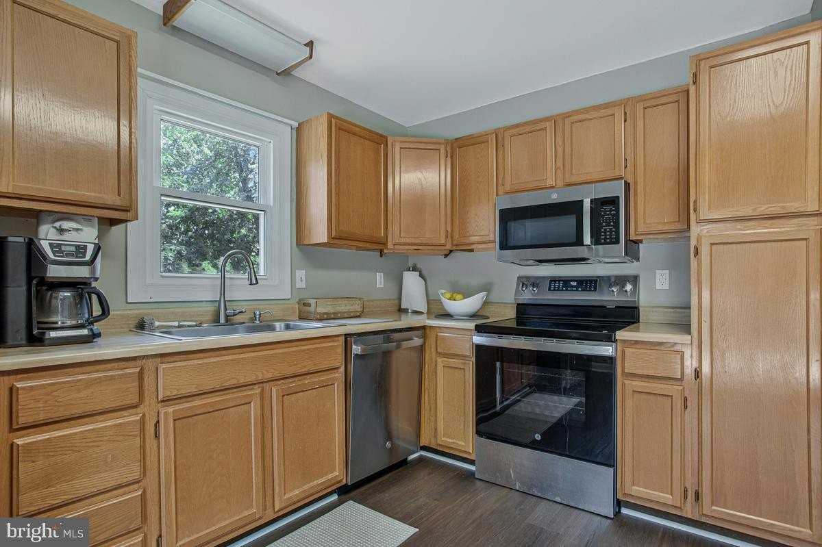 2811 Glasgow Way - Photo 4 of 50
