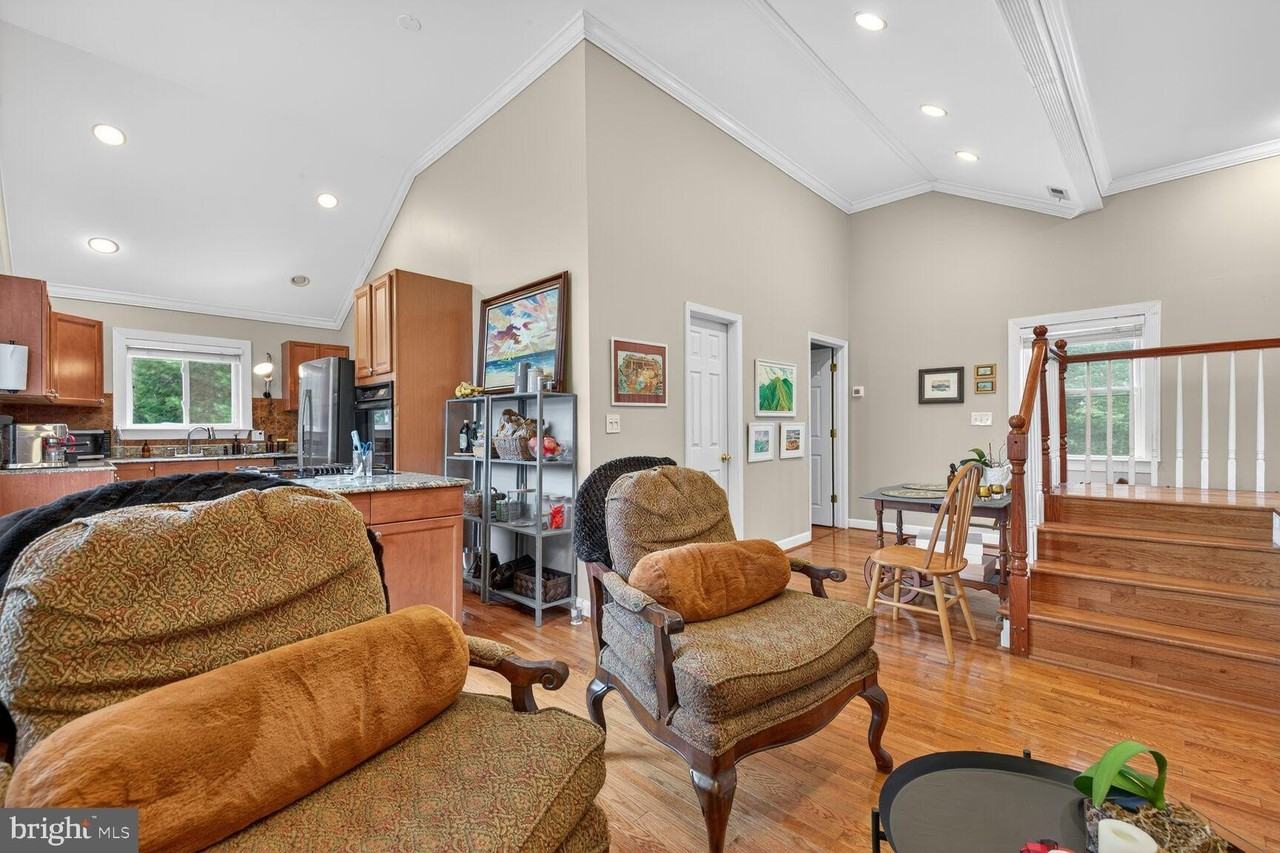 8724 Hawkins Creamery Rd #B - Photo 6 of 30