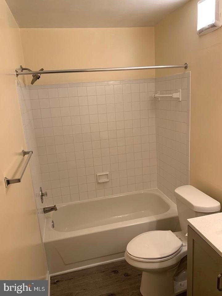 15603 Easthaven Ct #902 - Photo 7 of 10