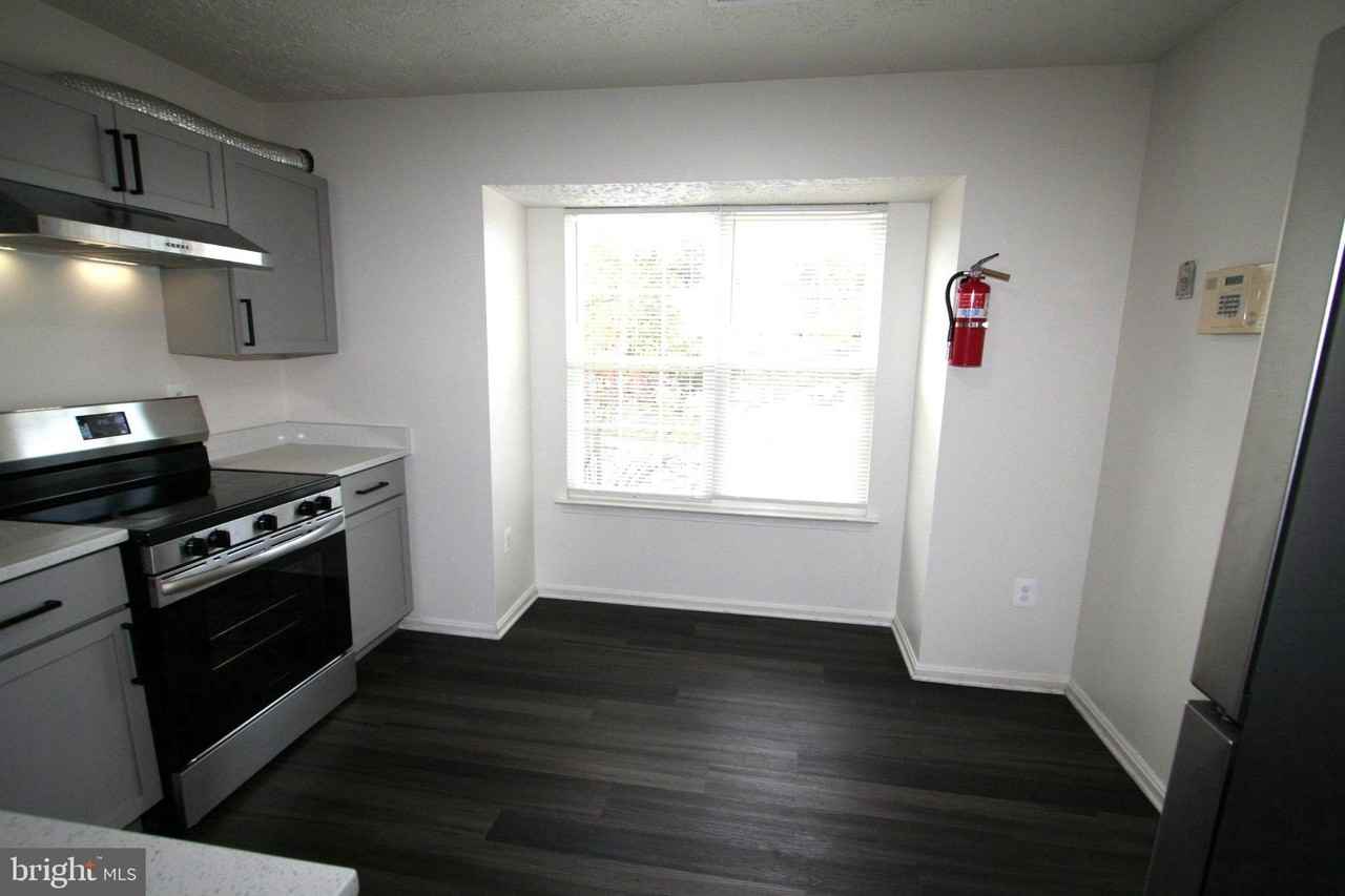 124 Azalea Ct #27-5 - Photo 5 of 28