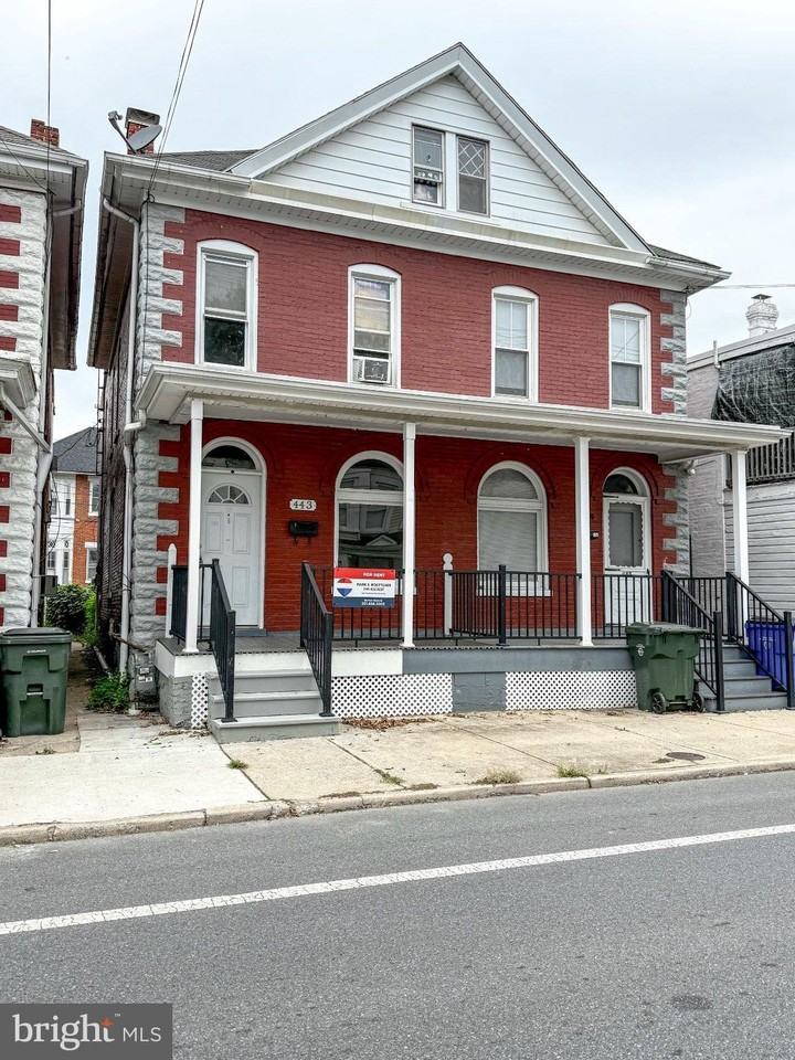 443 N Mulberry St - Photo 2 of 21