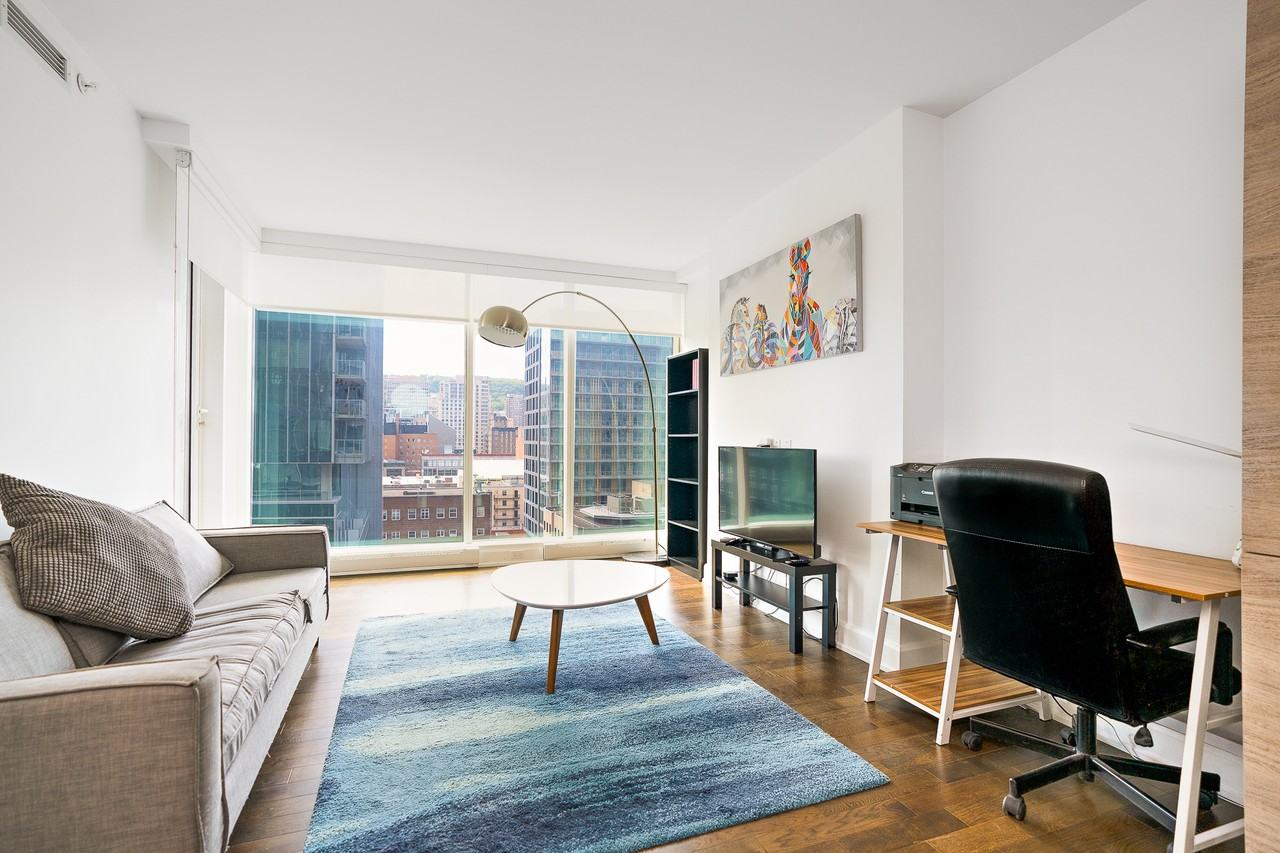 1350 Boulevard René-Lévesque Ouest #1003 - Photo 2 of 28