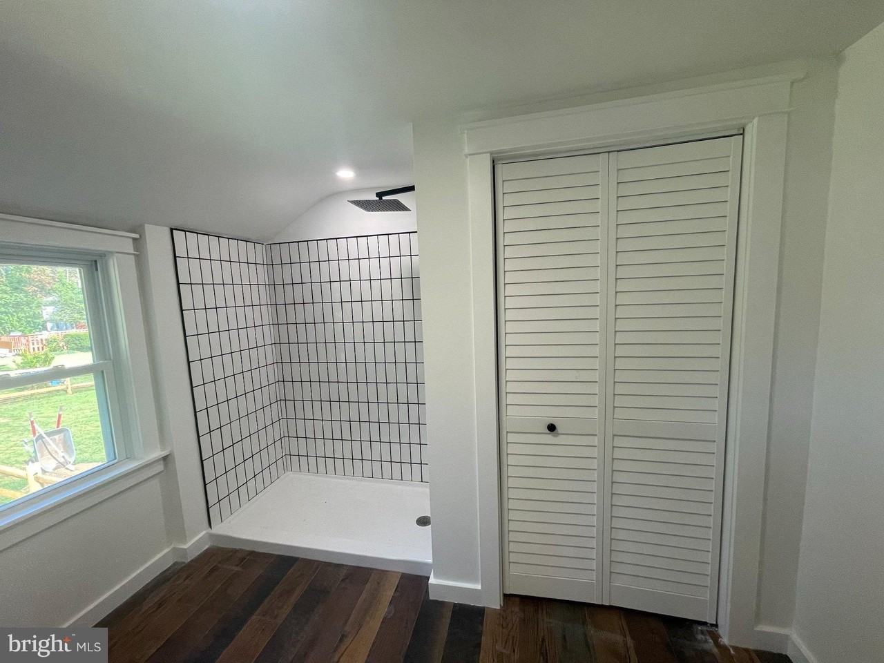 250 Lenni Rd - Photo 6 of 12
