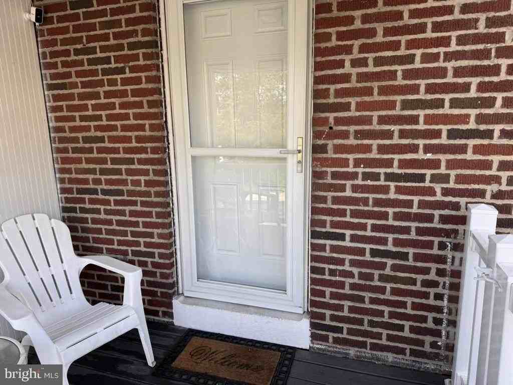230 Greenwood Rd - Photo 4 of 14