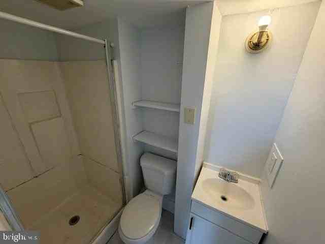 303 Chestnut St - Photo 4 of 4