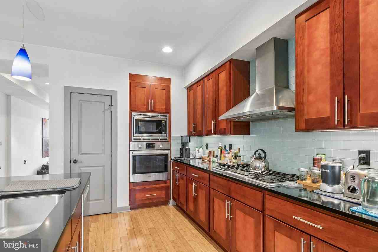 2311 E Gordon St - Photo 7 of 35