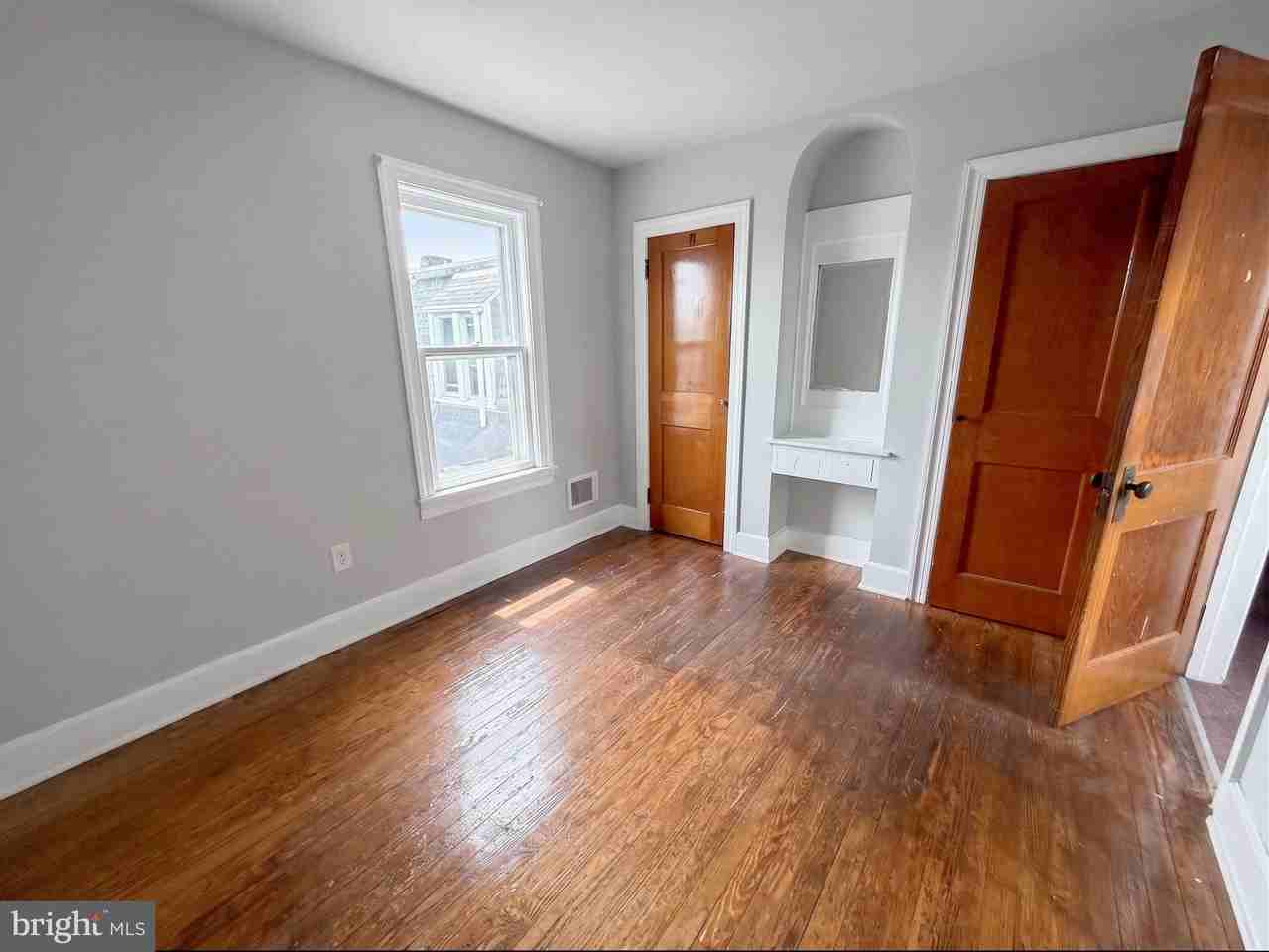 308 E King St #D - Photo 6 of 9