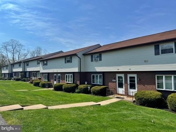 227 Catalpa Ln