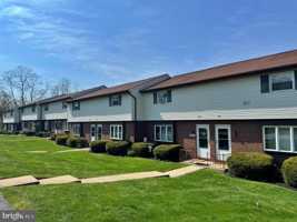 featured image of 227 Catalpa Ln