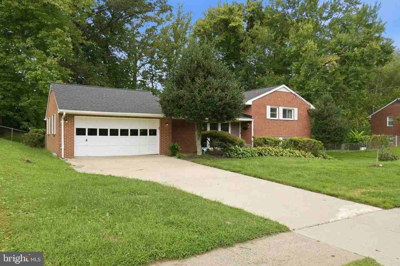 7545 Axton St - Photo 2 of 40