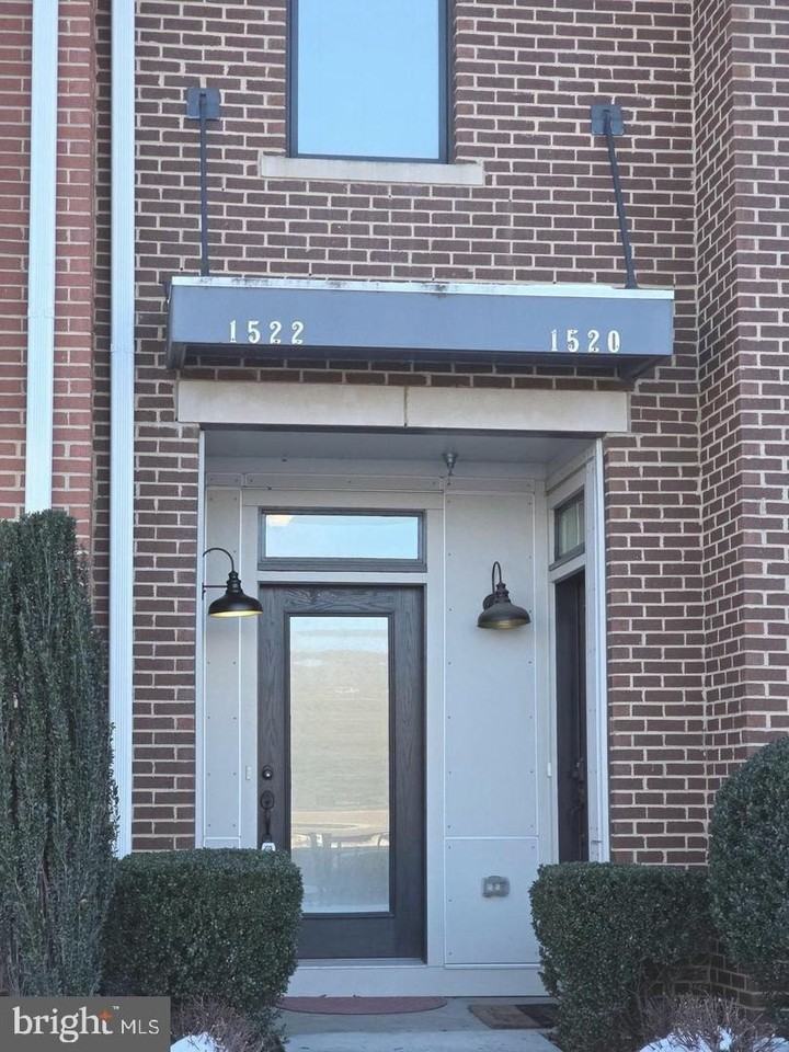 1522 Ribbon Limestone Ter Se - Photo 2 of 44