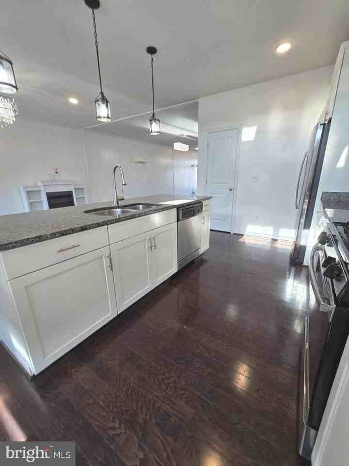 1522 Ribbon Limestone Ter Se - Photo 7 of 44