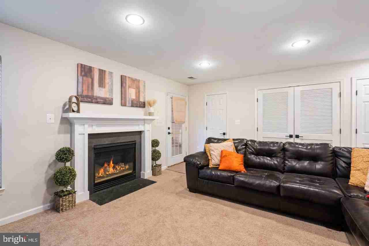 26147 Lands End Dr - Photo 4 of 28