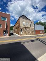 featured image of 181 Armstrong St #D