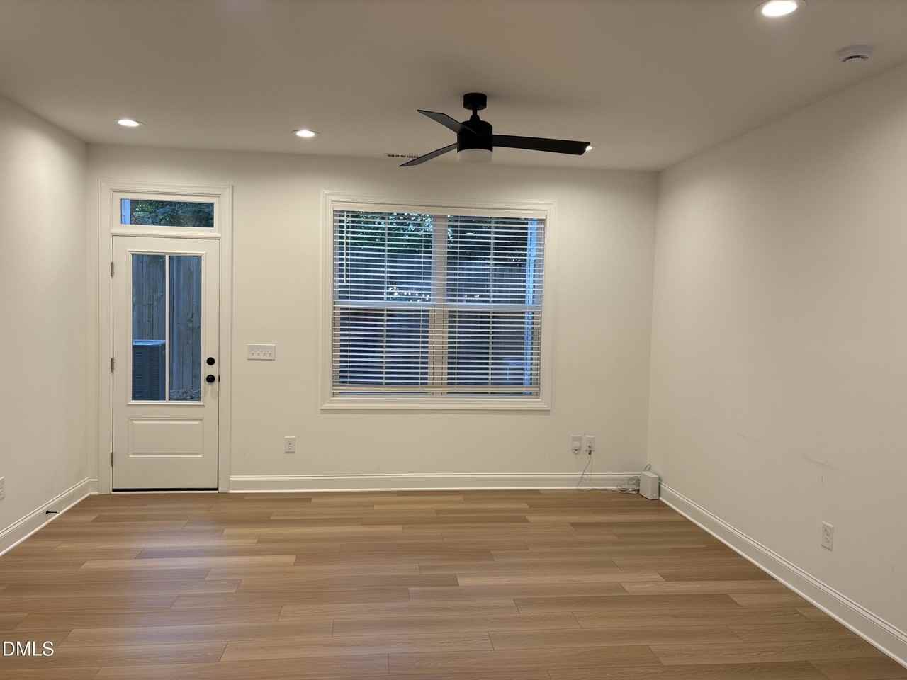 4801 Gossamer Ln #103 - Photo 7 of 17