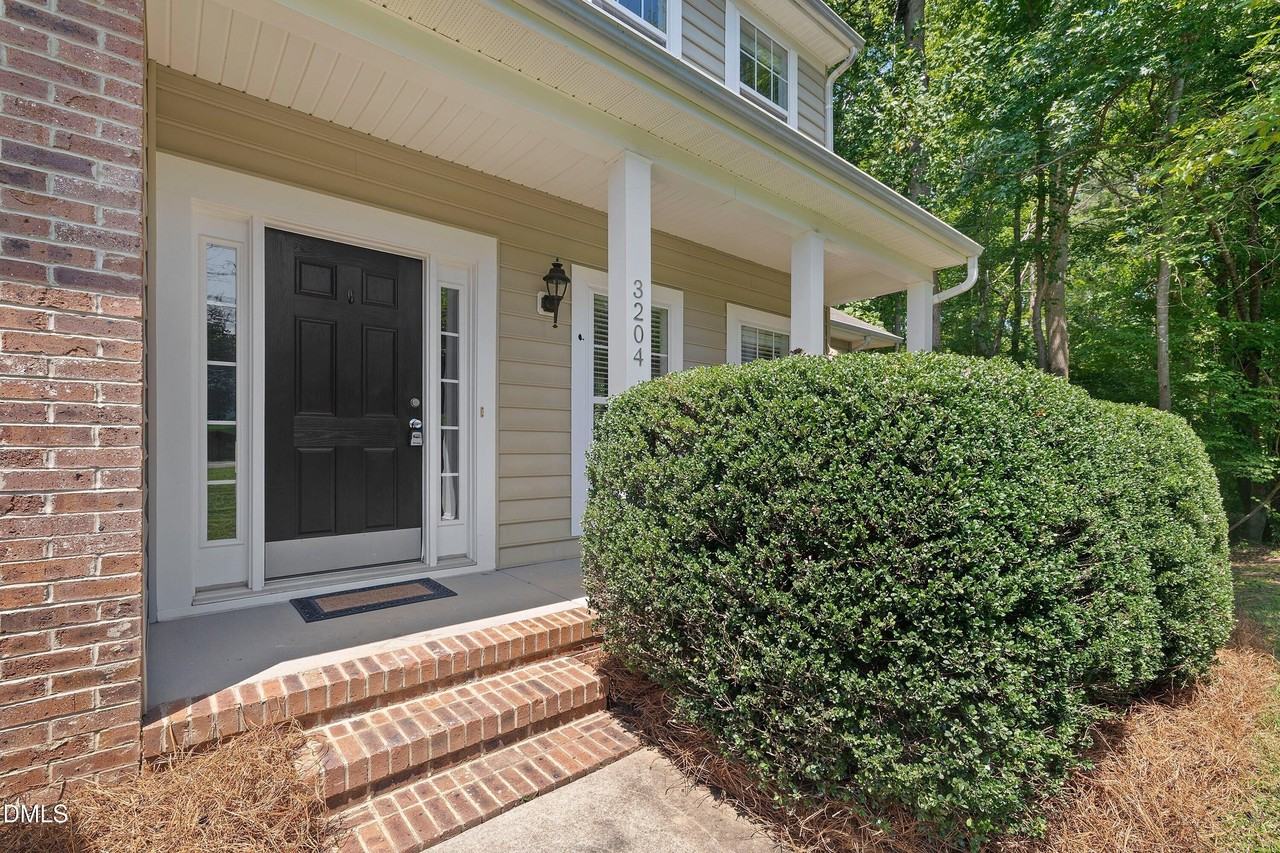 3204 Orchestra Ct - Photo 6 of 50
