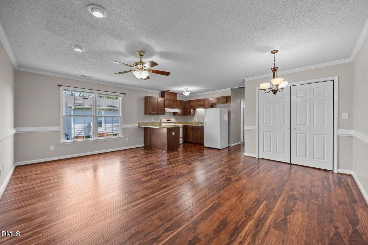145 S Patterson St - Photo 2 of 29