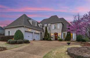 featured image of 2495 Beacon Hill Pkwy