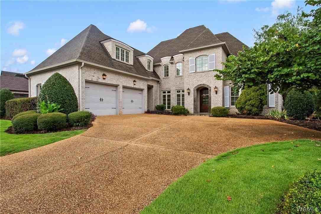 2495 Beacon Hill Pkwy - Photo 4 of 45