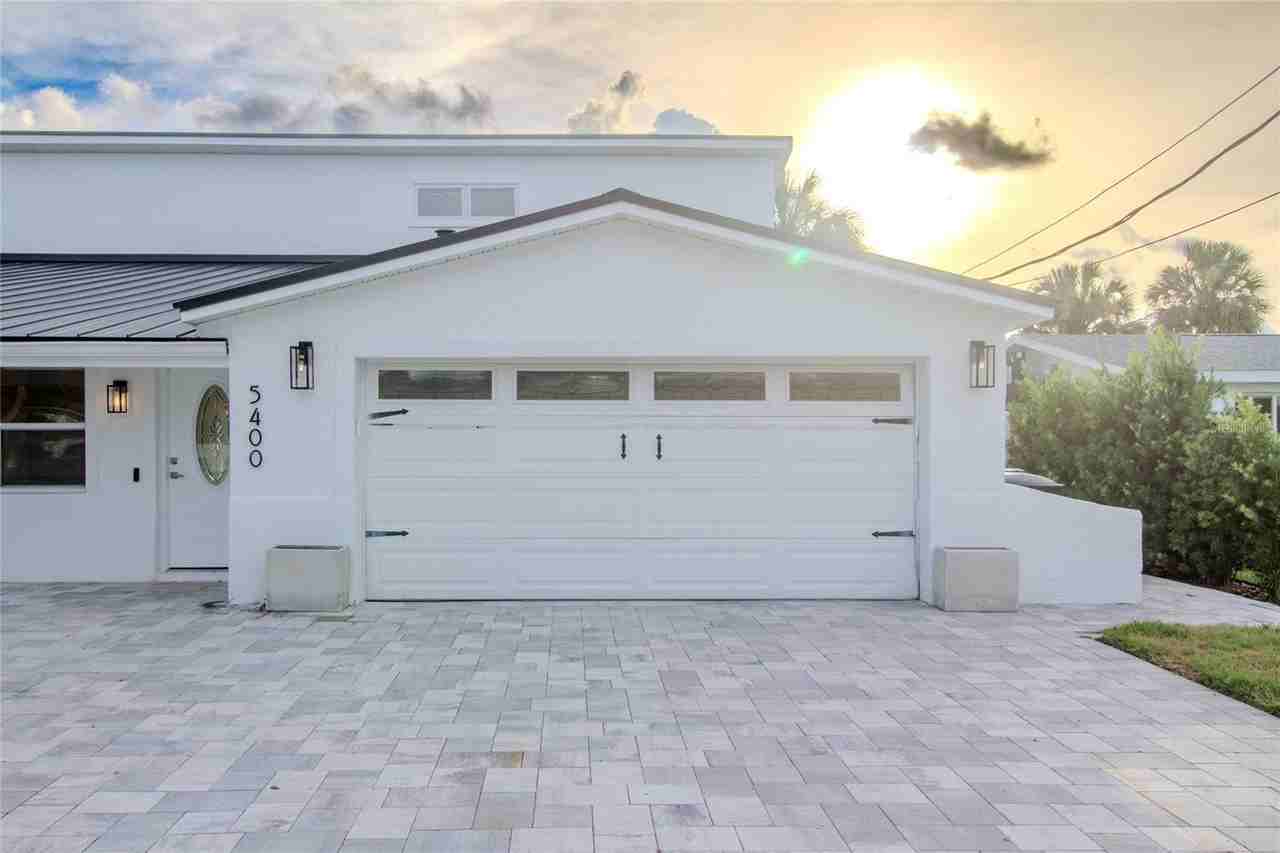 5400 Denver St Ne - Photo 5 of 50