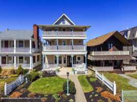 featured image of 11 Pitman Ave