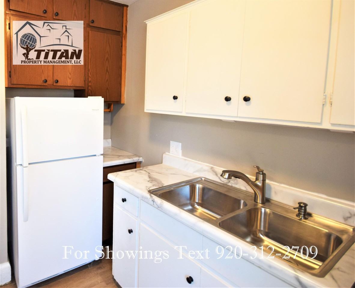 602 Watson Street - Photo 7 of 20