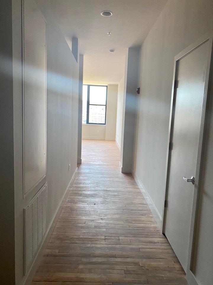 200 Adams - Photo 6 of 12
