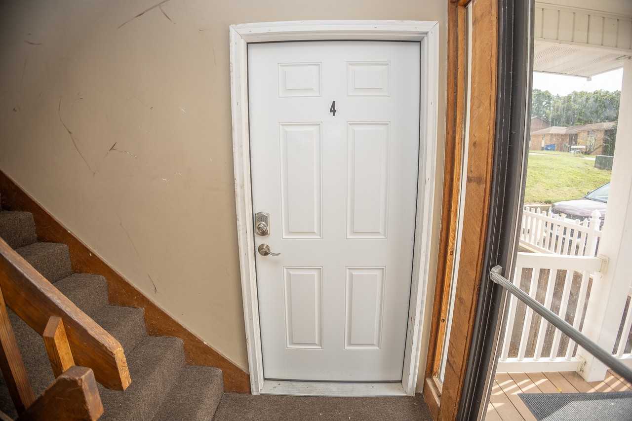 3816 Candlelight Drive - Photo 2 of 20