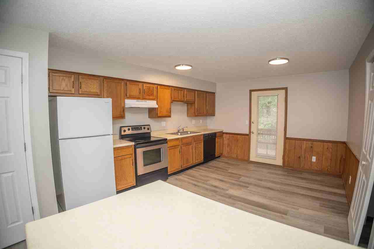 3816 Candlelight Drive - Photo 6 of 20