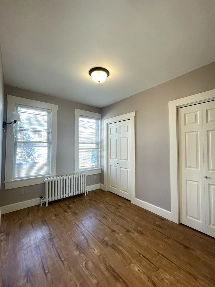 4393 Washington Street - Photo 4 of 13