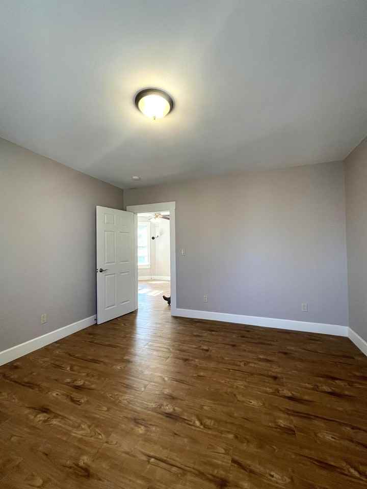 4393 Washington Street - Photo 6 of 13