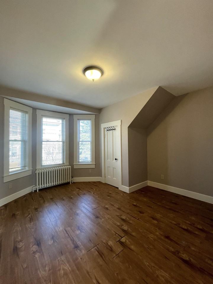 4393 Washington Street - Photo 7 of 13