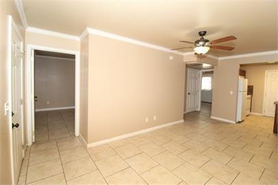 2060 N Leverett Avenue - Photo 4 of 16