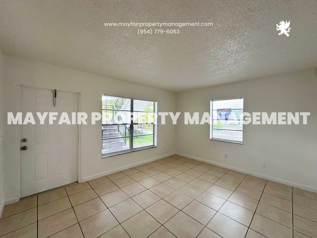 914 South Federal Highway - Photo 2 of 15