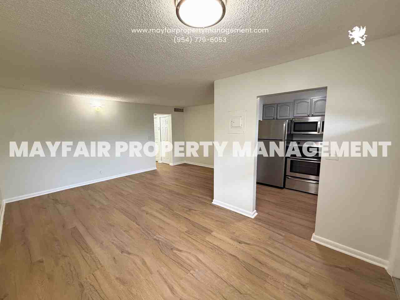 5661 Southwest 36th Court - Photo 3 of 14