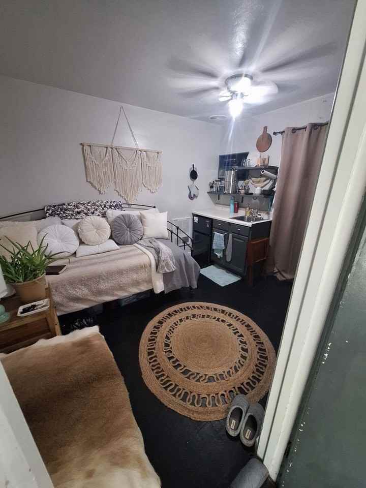 OAKCREST OF COURTLAND - Photo 2 of 19