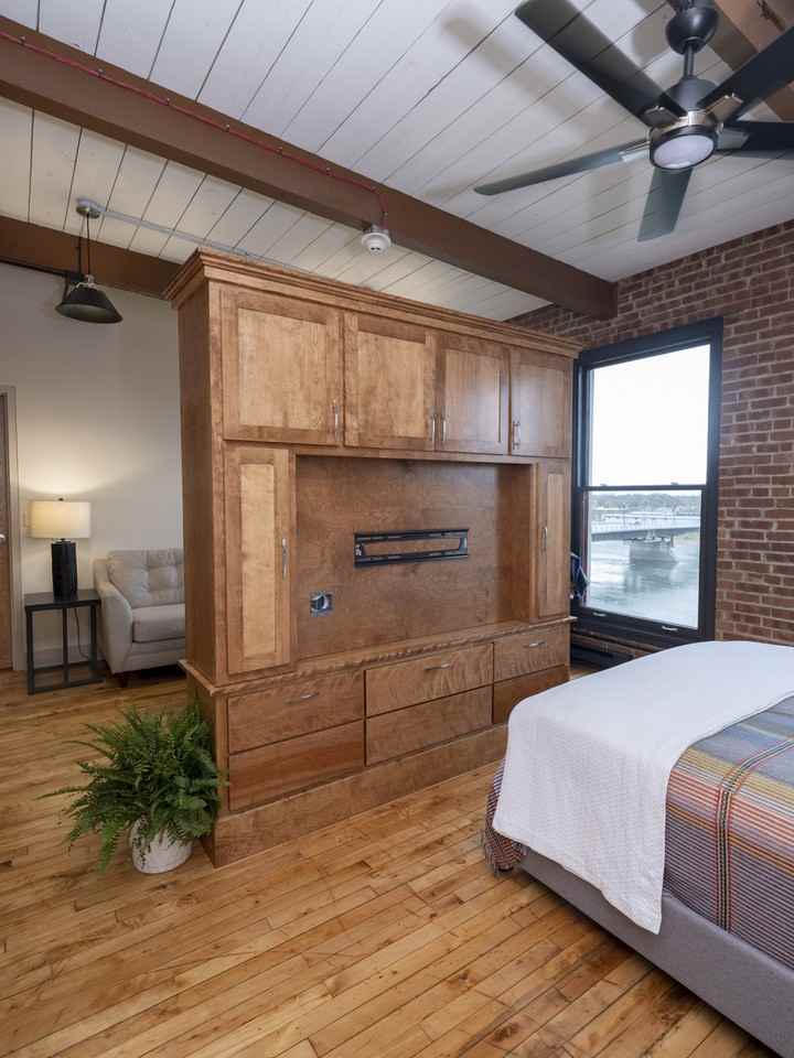 227 West Water - Photo 4 of 9