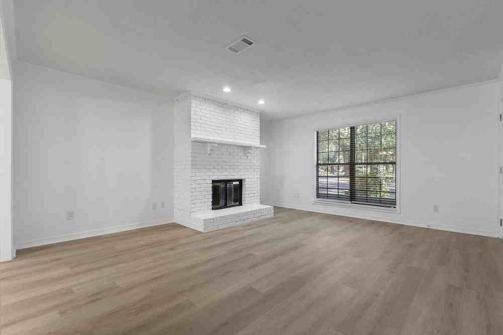 3336 Colonial Oaks Drive - Photo 6 of 11