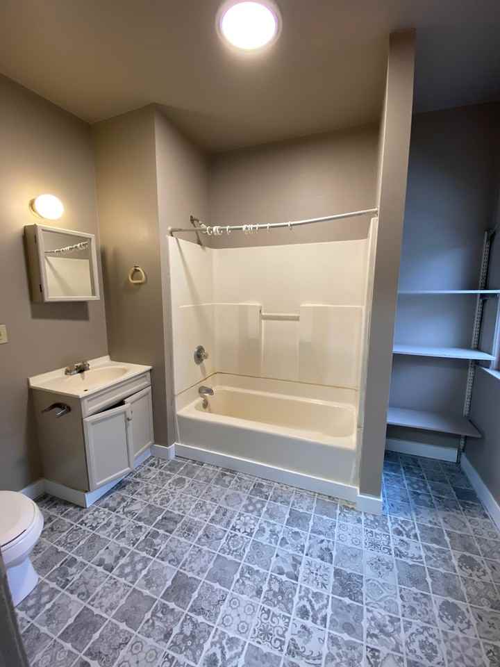 326 Union Street - Photo 4 of 5