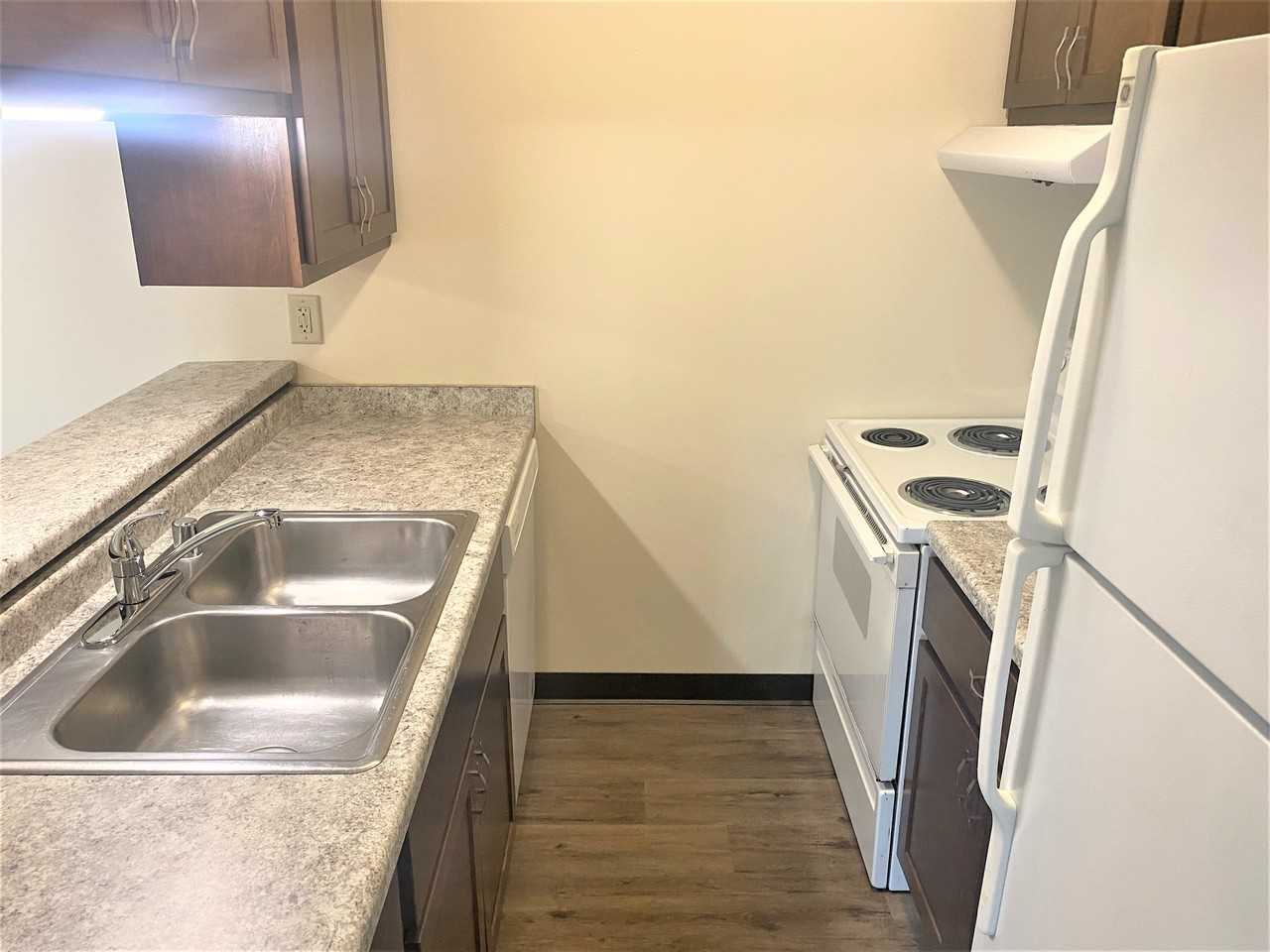 375 River Street - Photo 7 of 50